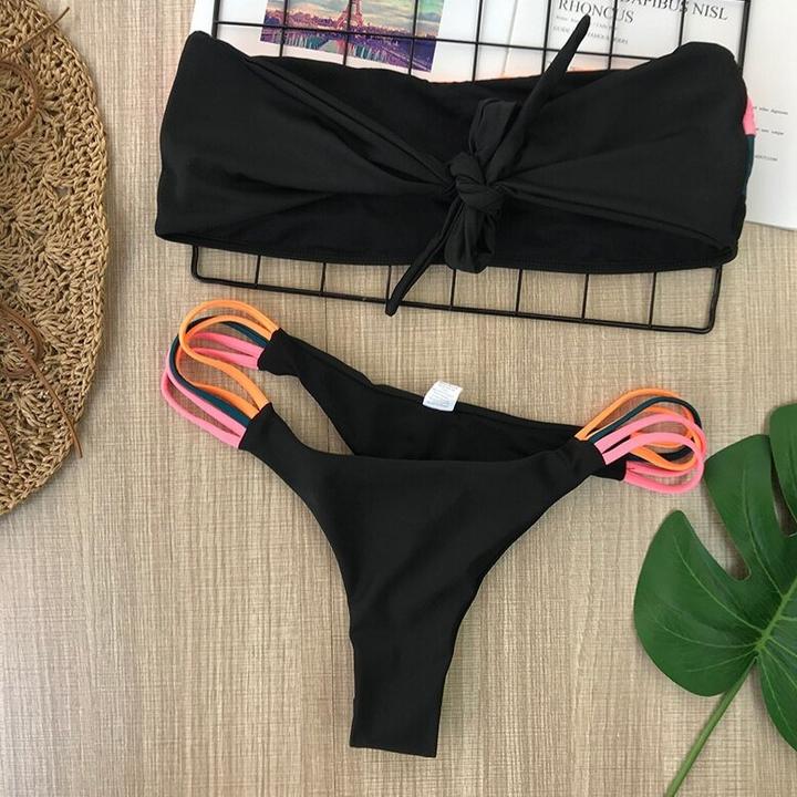 Eliana's Strapless Bikini